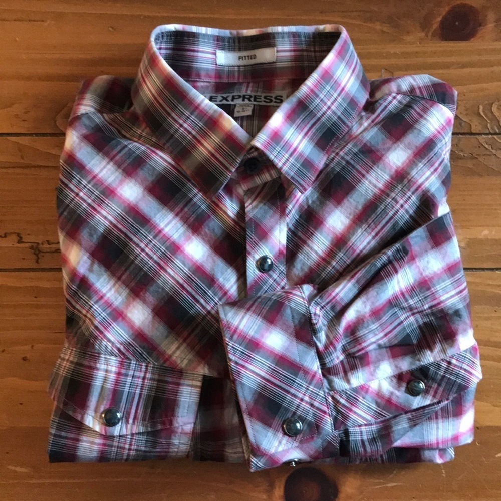 Men’s Express Western Style Fitted Shirt